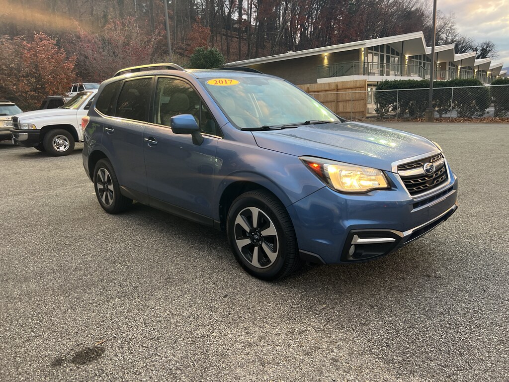 2017 Subaru Forester 2.5i Limited photo 4