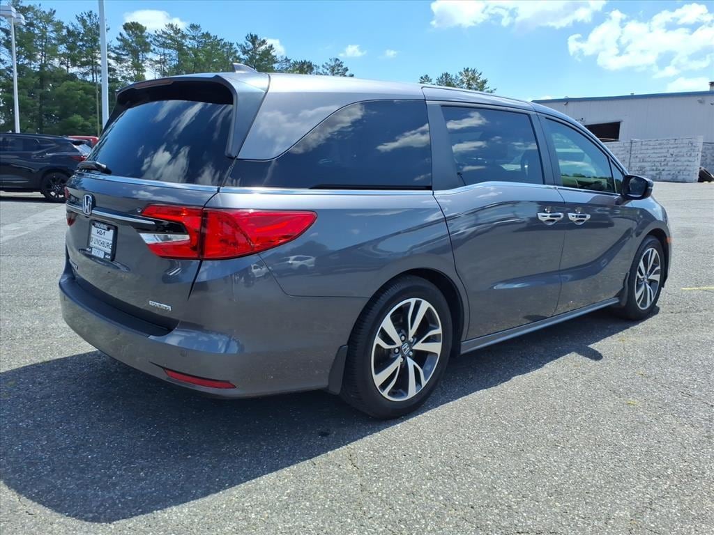 Used 2023 Honda Odyssey Touring Van