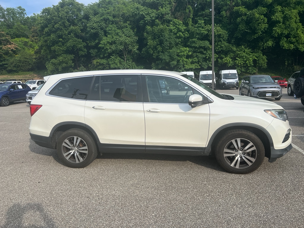 Used 2017 Honda Pilot EX-L w/Navigation AWD SUV
