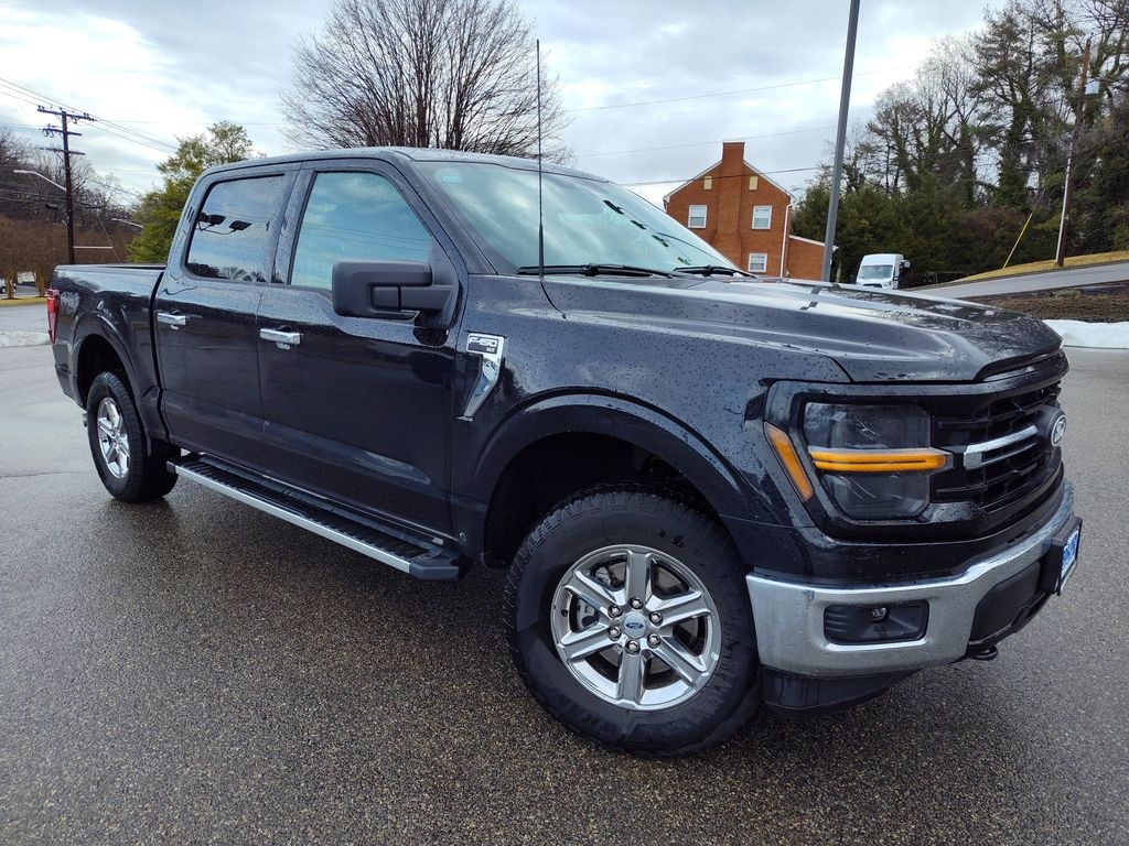 Used 2025 Ford F-150 XLT Truck SuperCrew Cab