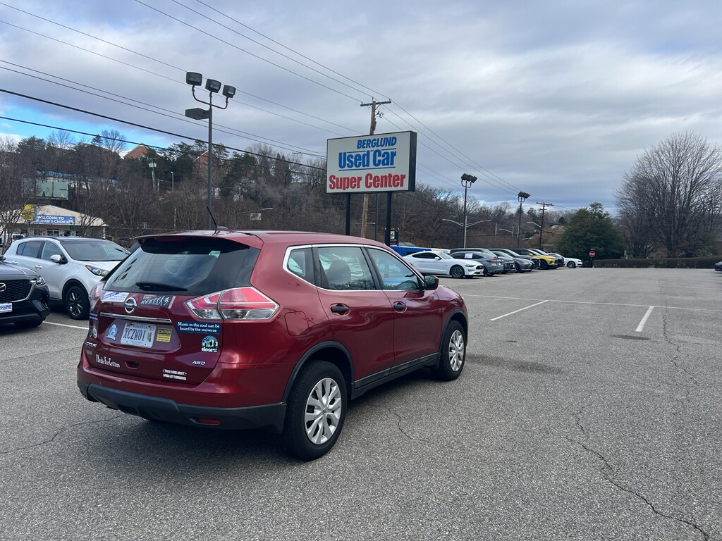 Used 2016 Nissan Rogue S SUV