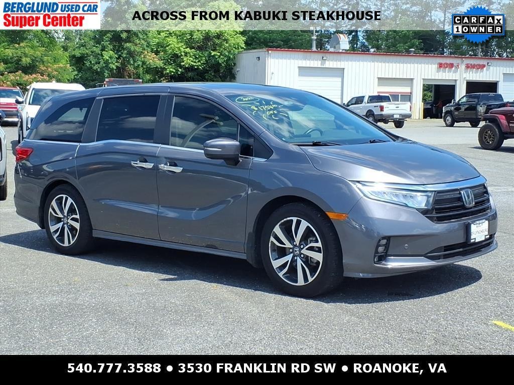 Used 2023 Honda Odyssey Touring Van
