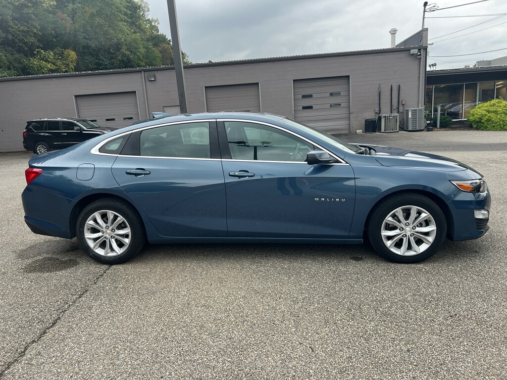 2024 Chevrolet Malibu 1LT photo 4