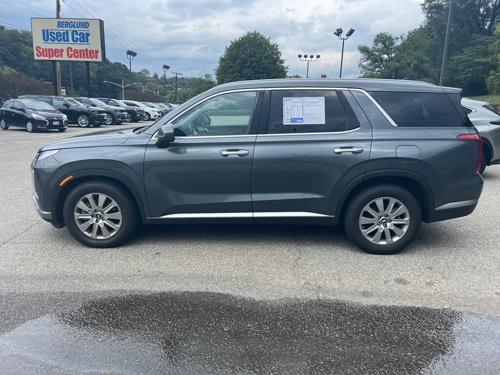 2024 Hyundai Palisade SEL photo 2
