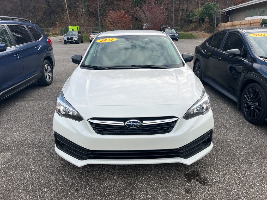2021 Subaru Impreza Base photo 3