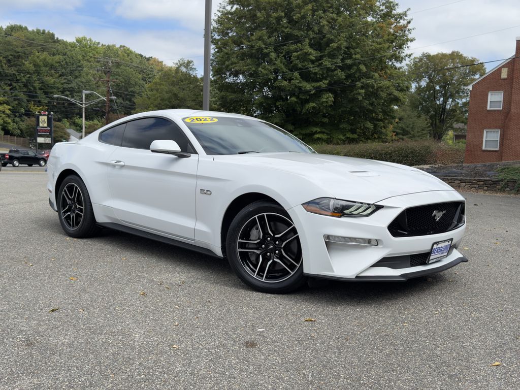 2022 Ford Mustang GT photo 2