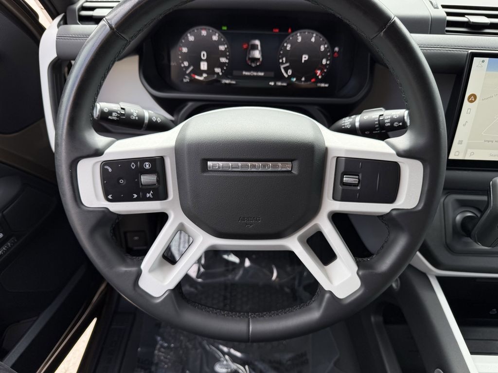 2025 Land Rover Defender X-Dynamic SE - Photo 22