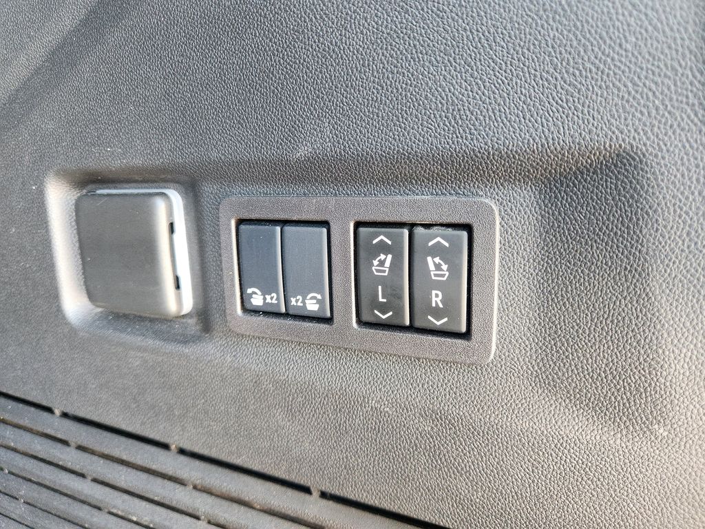 2024 Chevrolet Tahoe RST - Photo 14