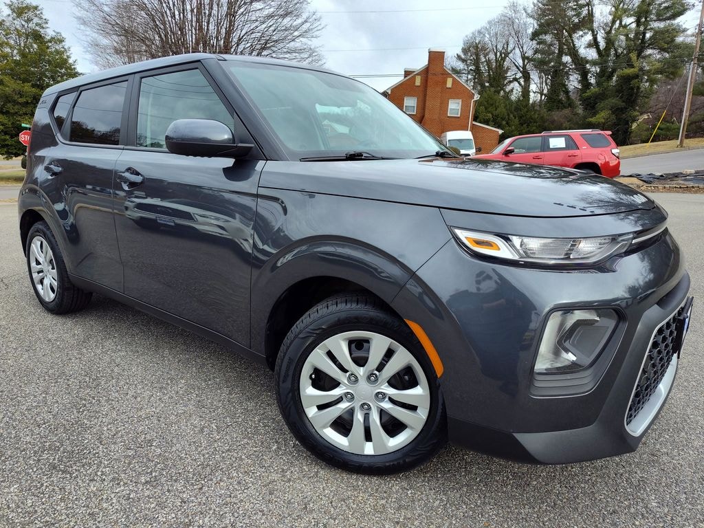 Used 2022 Kia Soul LX Hatchback