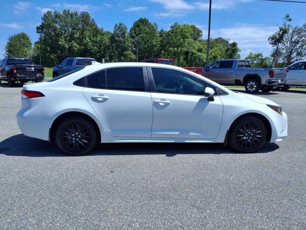 Used 2025 Toyota Corolla LE Sedan