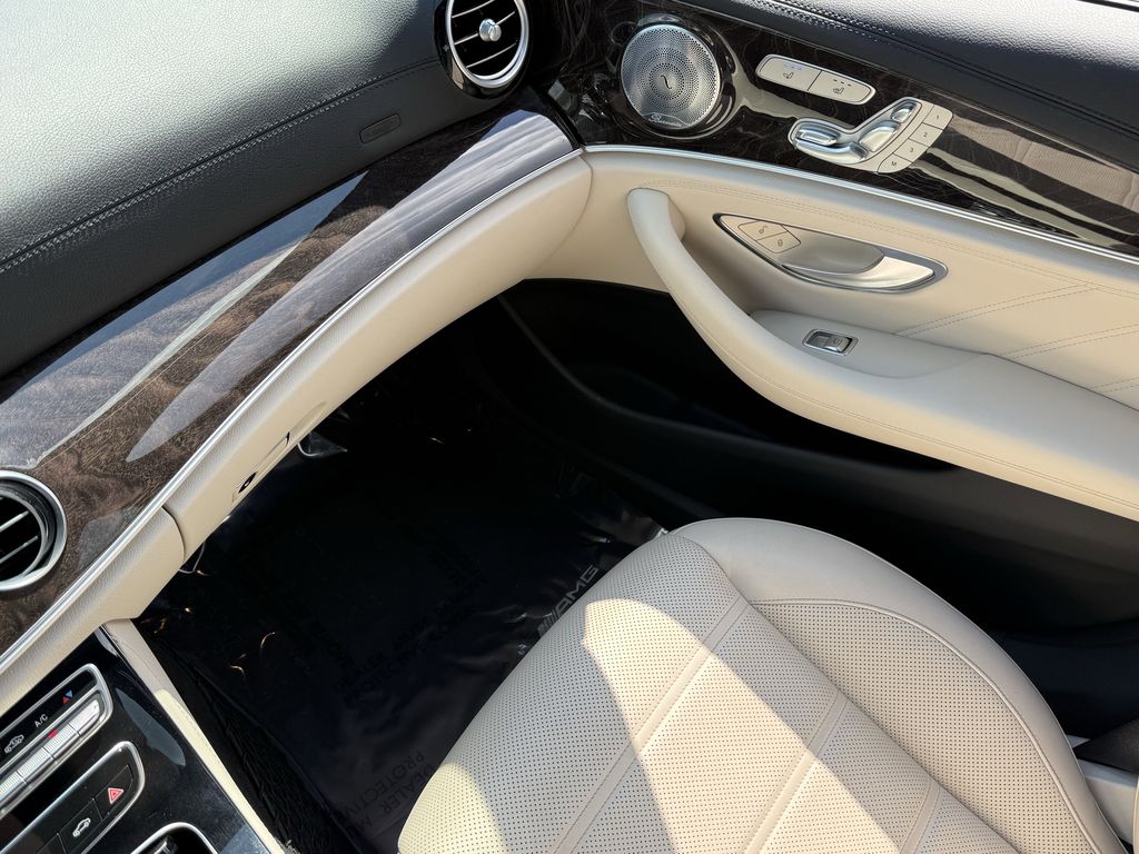 2017 Mercedes-Benz E-Class AMG E43 - Photo 32