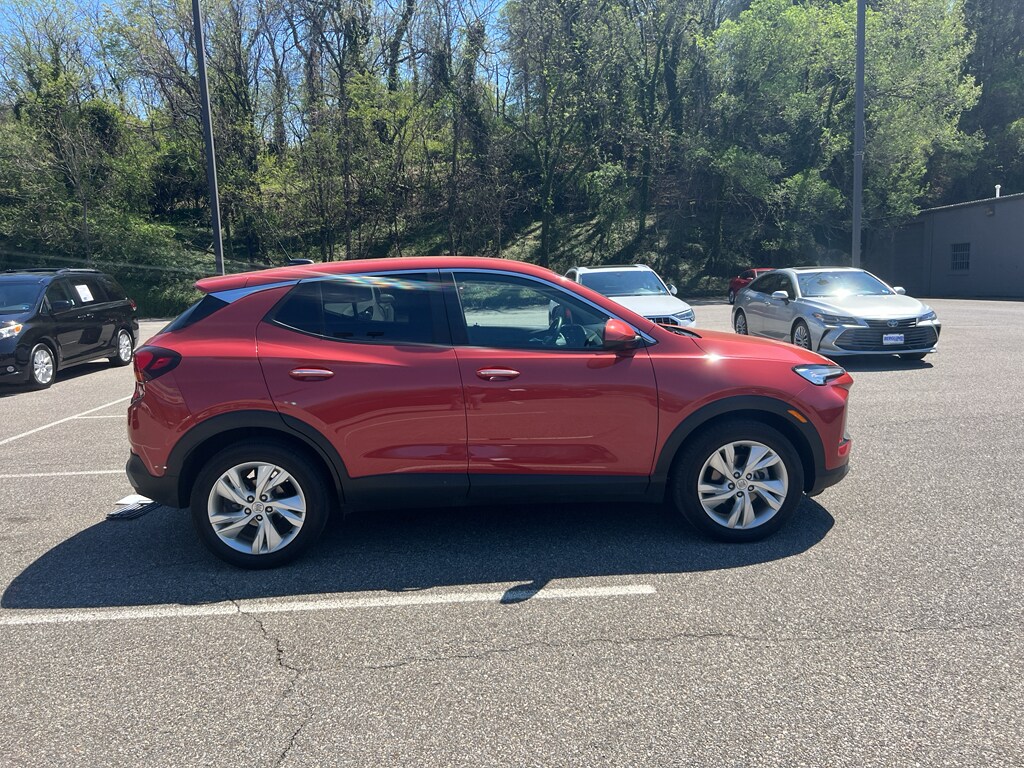 Used 2024 Buick Encore GX Preferred SUV