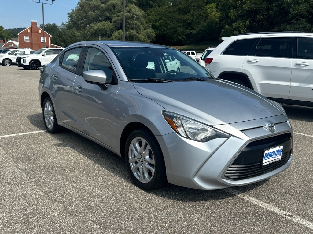 Used 2017 Toyota Yaris iA Base Sedan