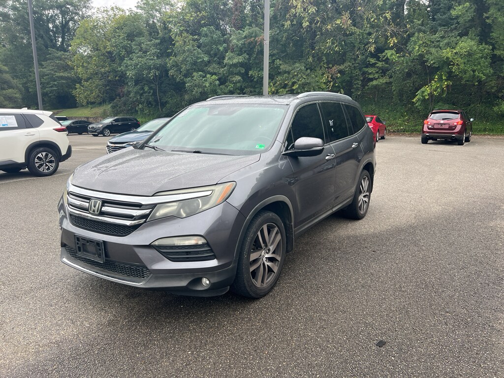 2016 Honda Pilot Touring photo 3