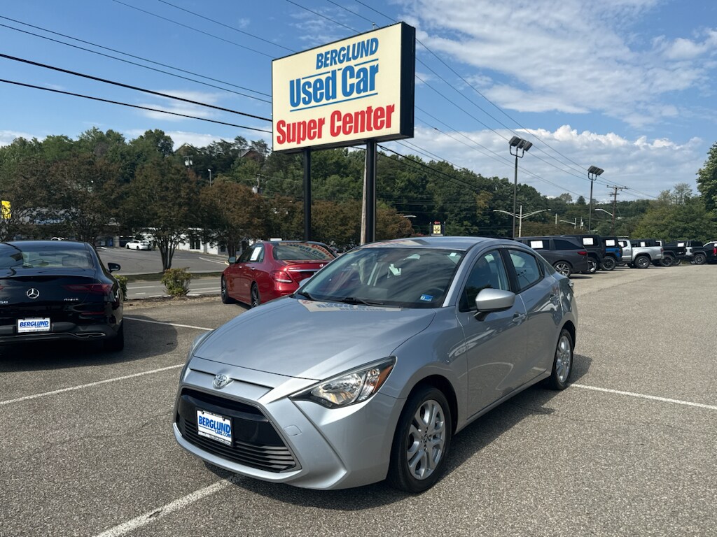 Used 2017 Toyota Yaris iA Base Sedan
