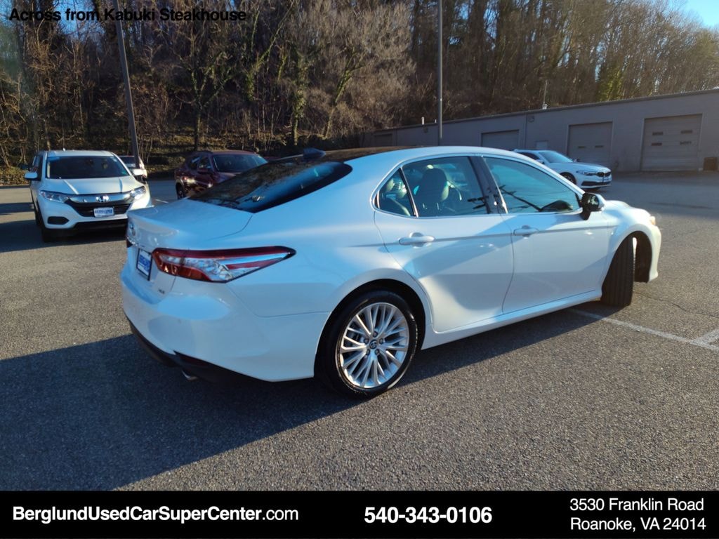 Used 2018 Toyota Camry XLE Sedan
