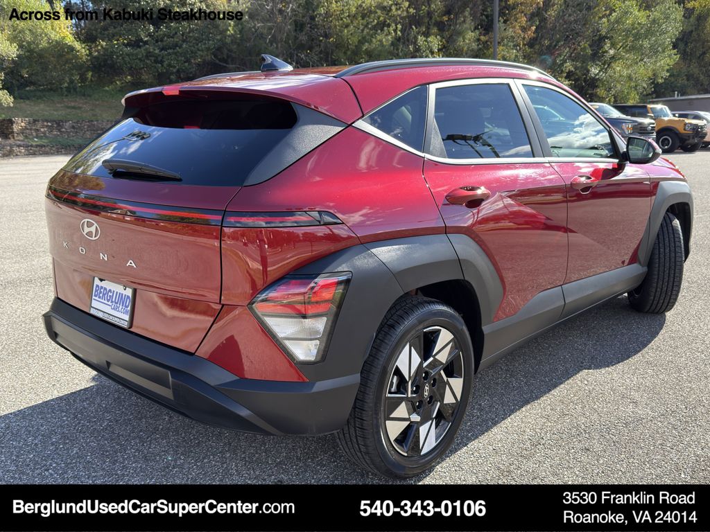 2025 Hyundai Kona SEL photo 4