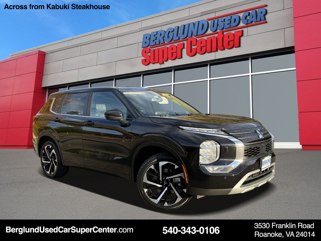 2024 Mitsubishi Outlander SE
