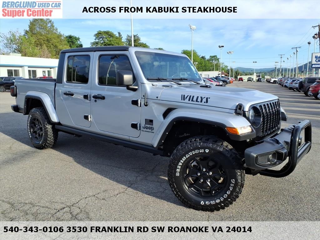 Used 2022 Jeep Gladiator Sport Truck Crew Cab