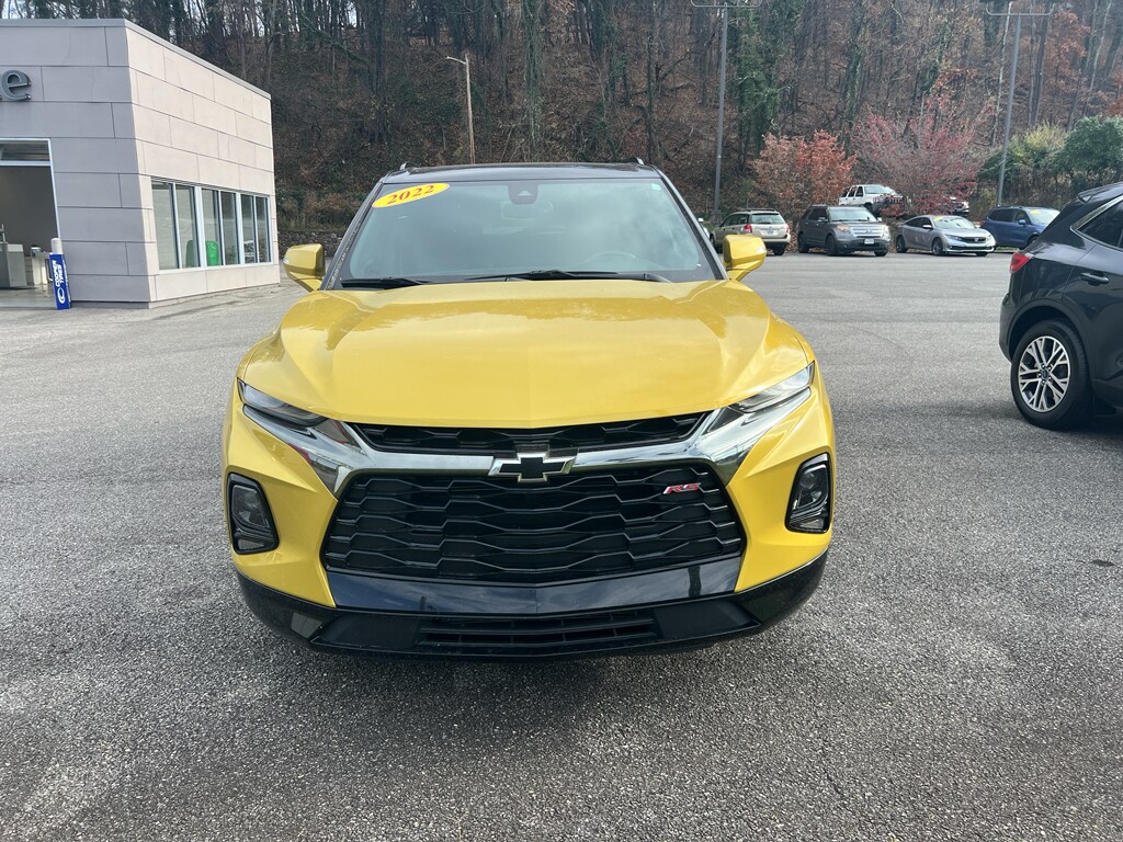 2022 Chevrolet Blazer RS photo 2