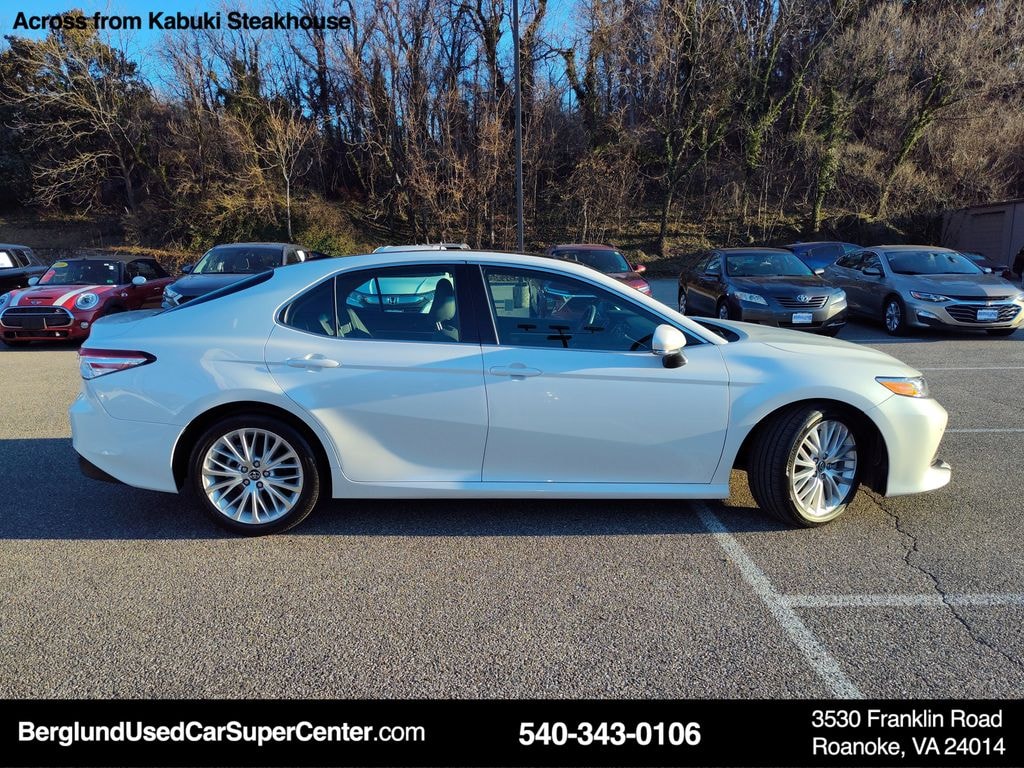 Used 2018 Toyota Camry XLE Sedan