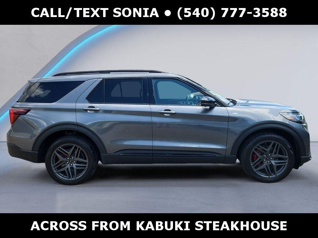 Used 2025 Ford Explorer ST-Line SUV