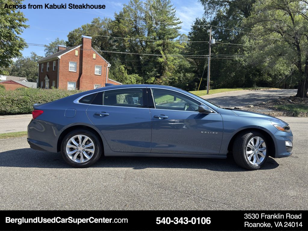 2024 Chevrolet Malibu 1LT photo 4