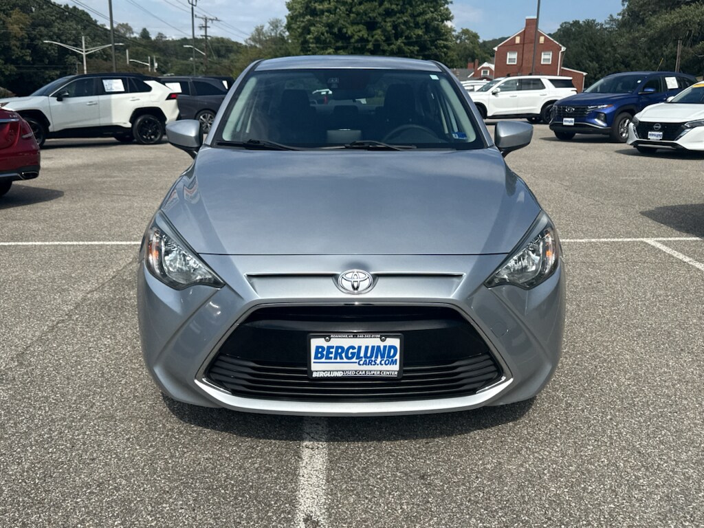 Used 2017 Toyota Yaris iA Base Sedan