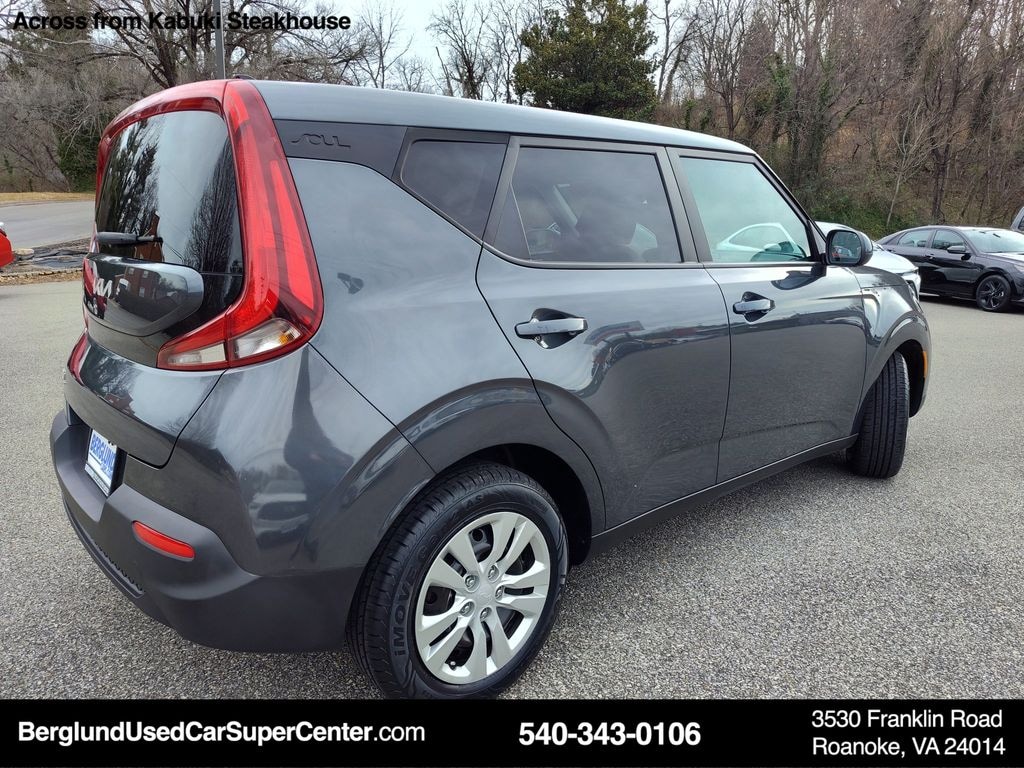 Used 2022 Kia Soul LX Hatchback