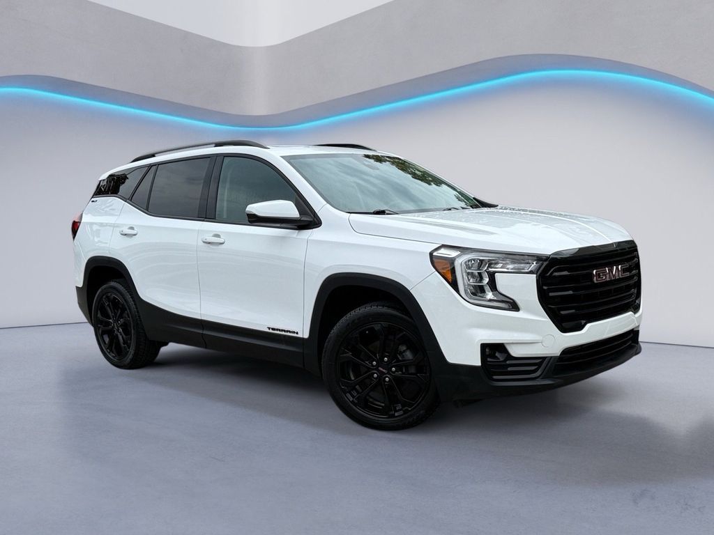 2022 Gmc Terrain SLT photo 2
