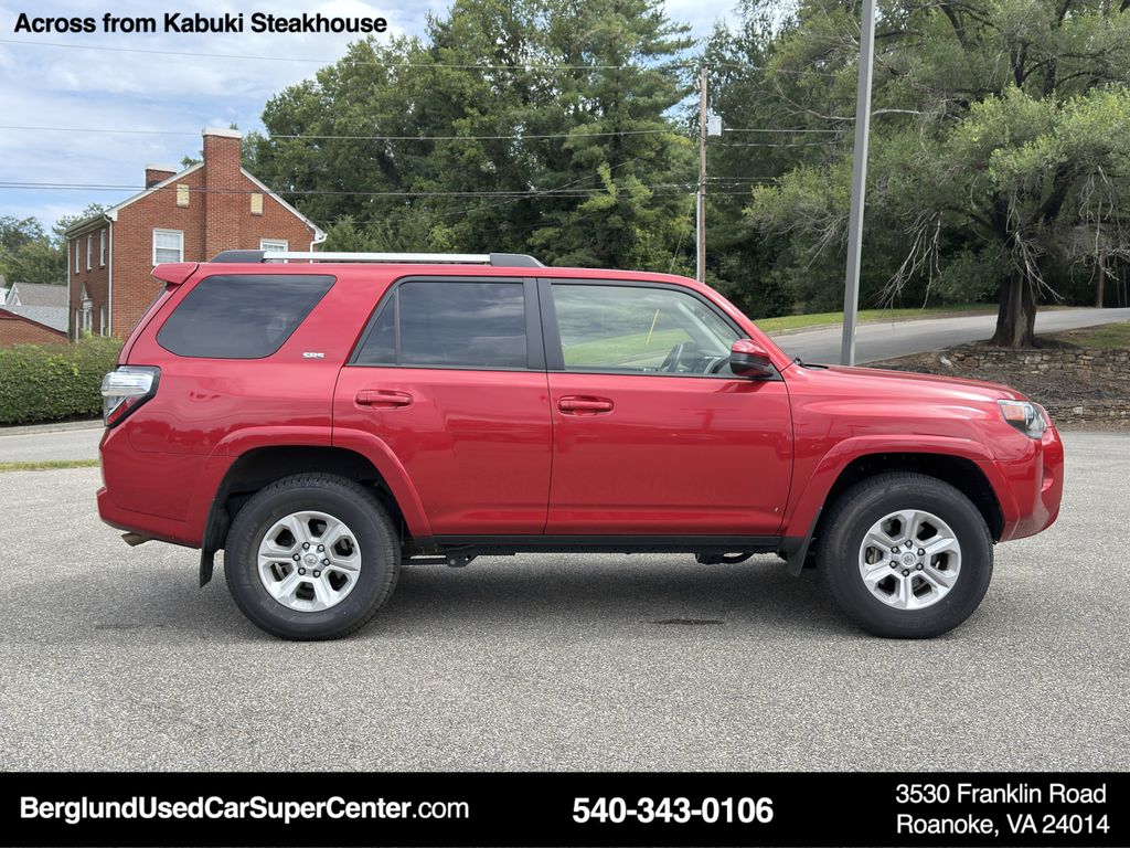 2024 Toyota 4Runner SR5 photo 2