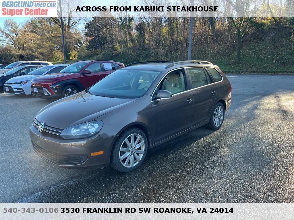 Used 2013 Volkswagen Jetta SportWagen 2.0L TDI w/Sunroof Wagon