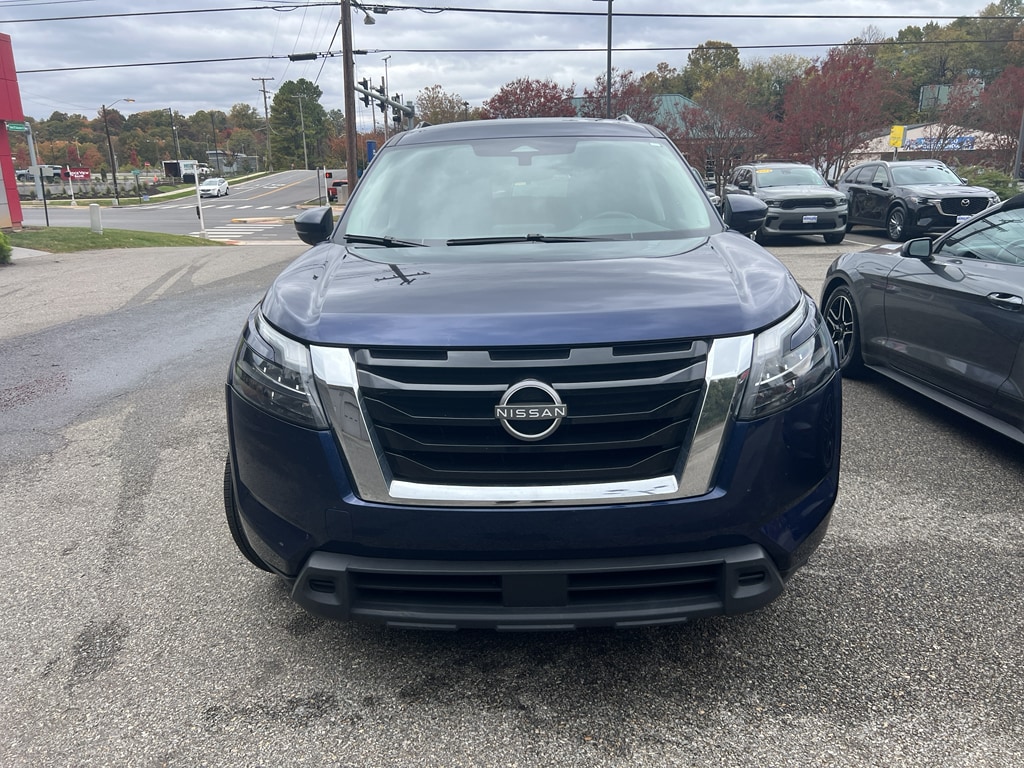 Used 2024 Nissan Pathfinder SV SUV