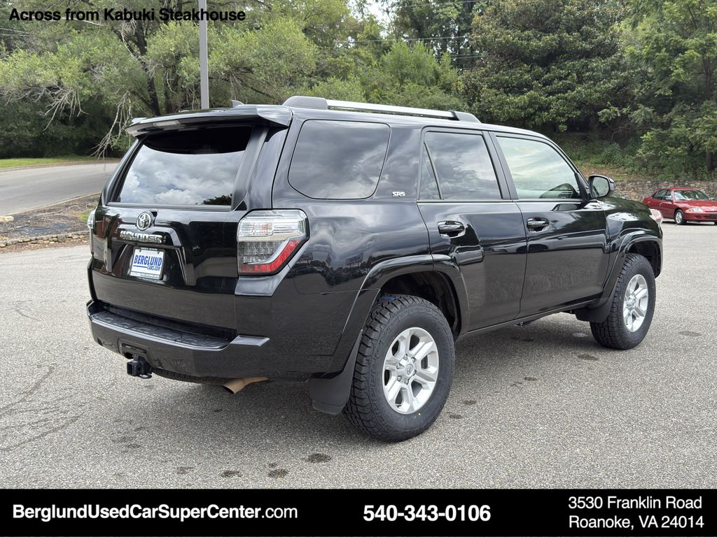 2024 Toyota 4Runner SR5 photo 3