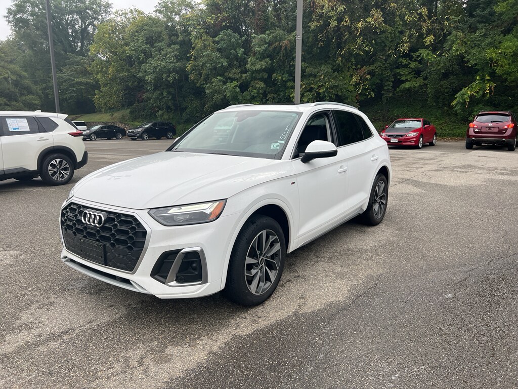 2023 Audi Q5 45 S line Premium photo 3