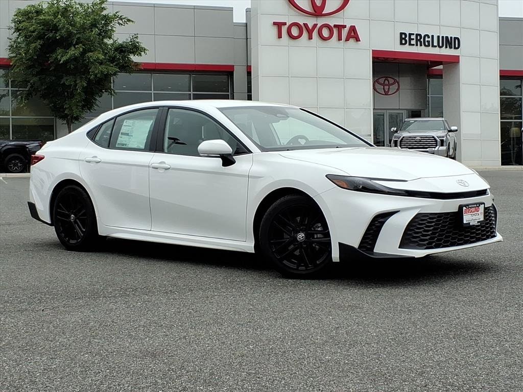 New 2026 Toyota Camry SE Sedan