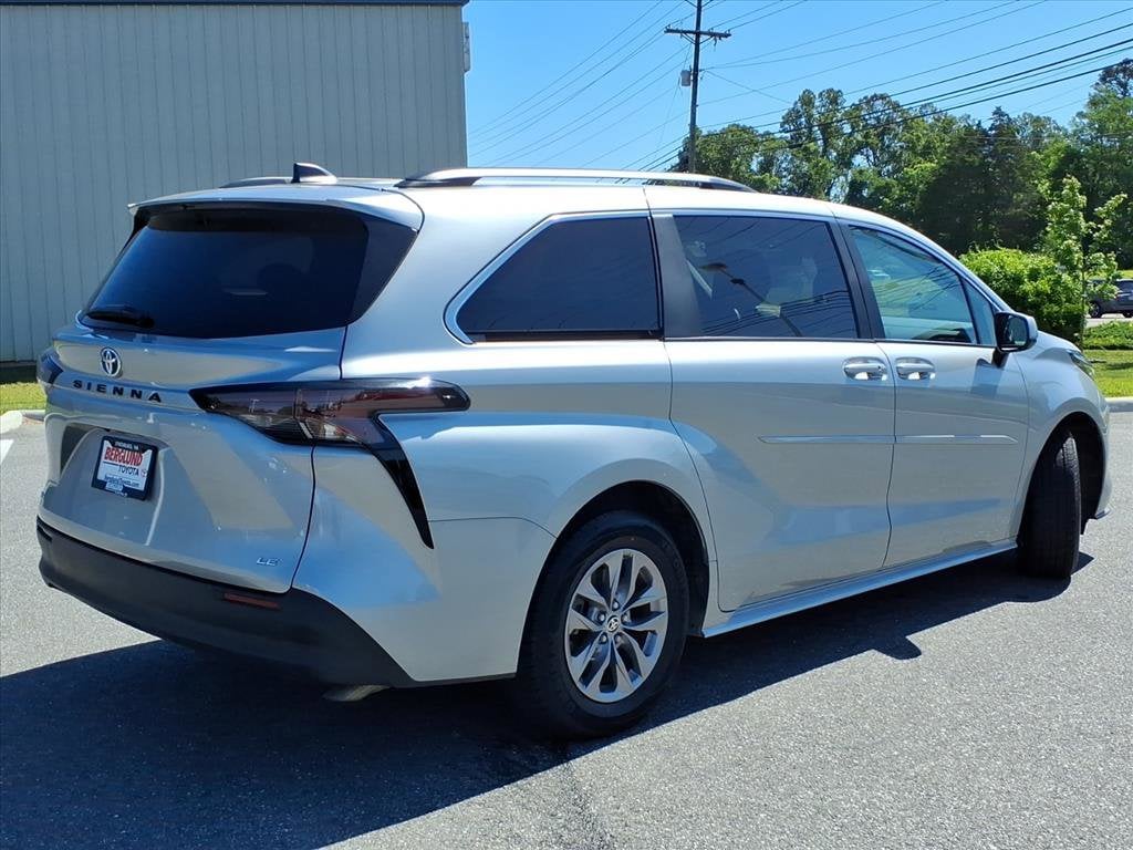 Certified 2025 Toyota Sienna LE Passenger Van