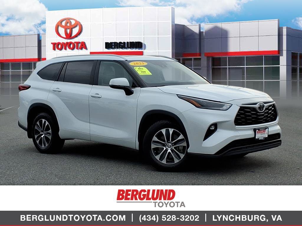 Used 2023 Toyota Highlander XLE Sport Utility