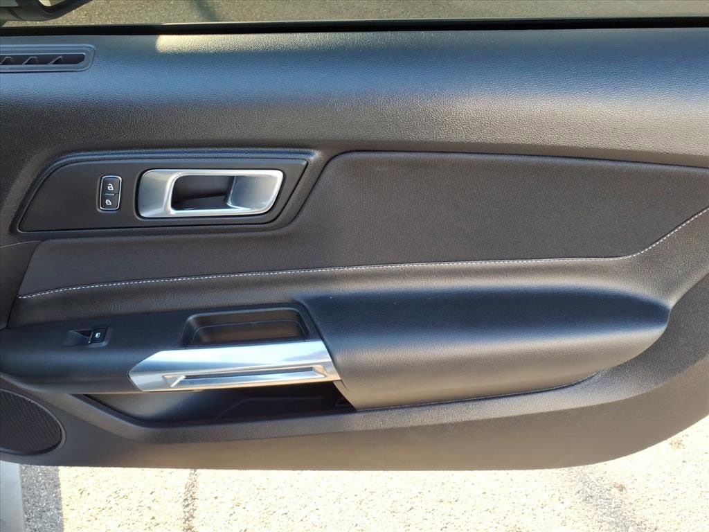 2022 Ford Mustang GT - Photo 16