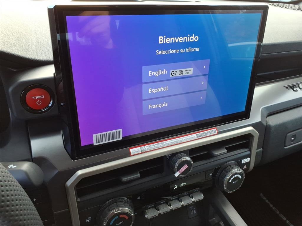 2025 Toyota Tacoma TRD Off Road - Photo 13