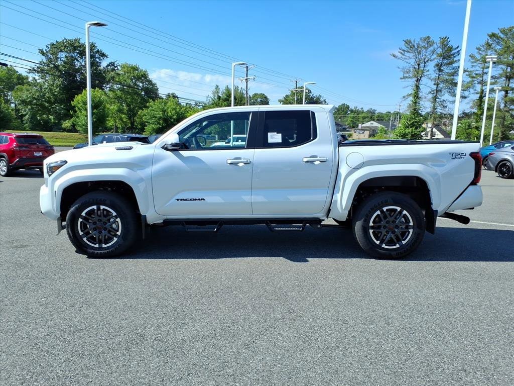 2026 Toyota Tacoma TRD Sport - Photo 6