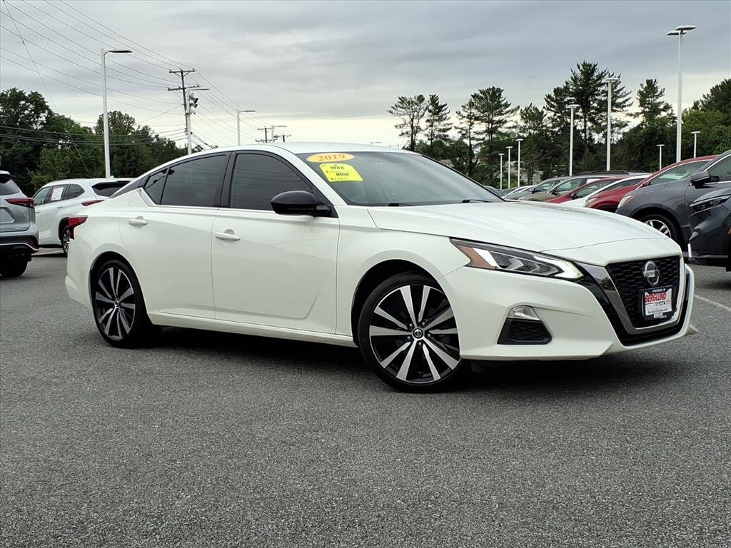 Used 2019 Nissan Altima SR with VIN 1N4BL4CV8KC130050 for sale in Lynchburg, VA