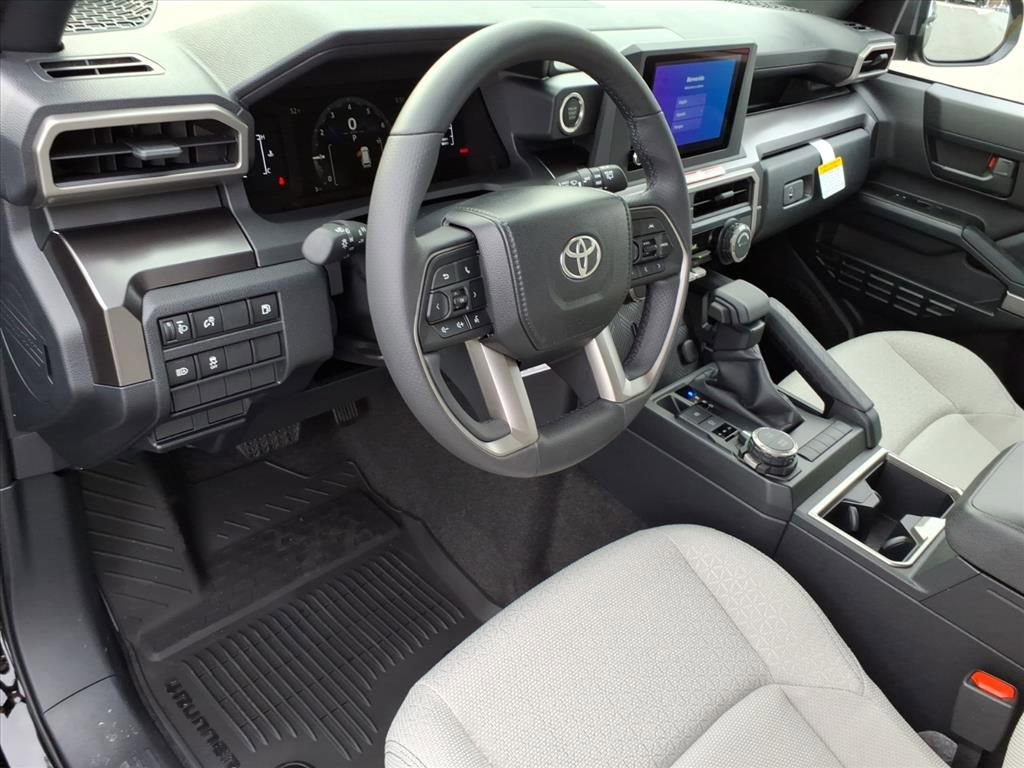 2025 Toyota 4Runner SR5 photo 4
