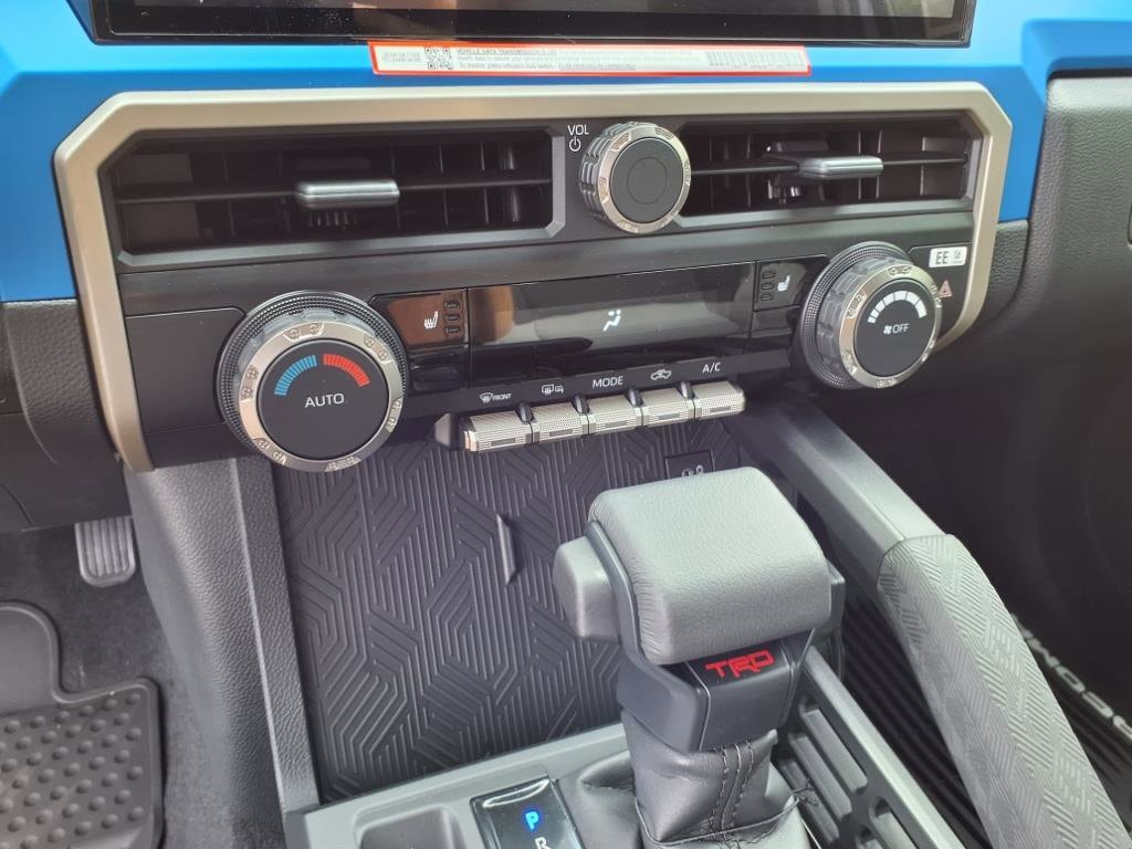 2025 Toyota Tacoma TRD Off Road - Photo 14