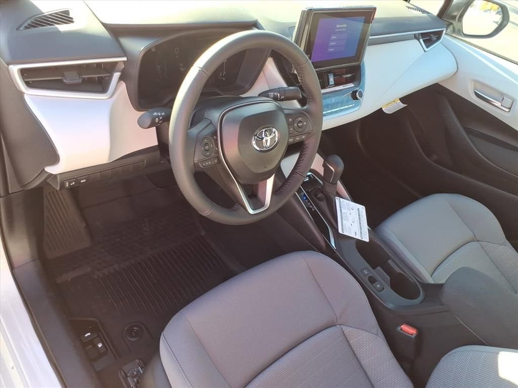 New 2026 Toyota Corolla SE Sedan