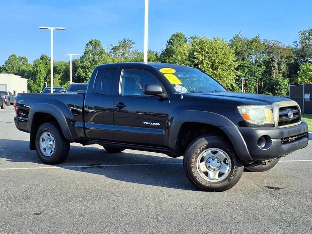Used 2007 Toyota Tacoma Base with VIN 5TEUX42N17Z433723 for sale in Lynchburg, VA