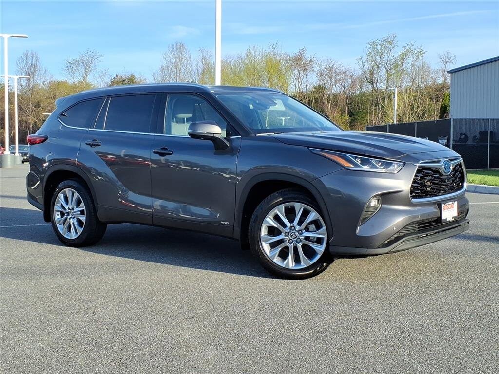 Used 2023 Toyota Highlander Hybrid Hybrid Limited Sport Utility