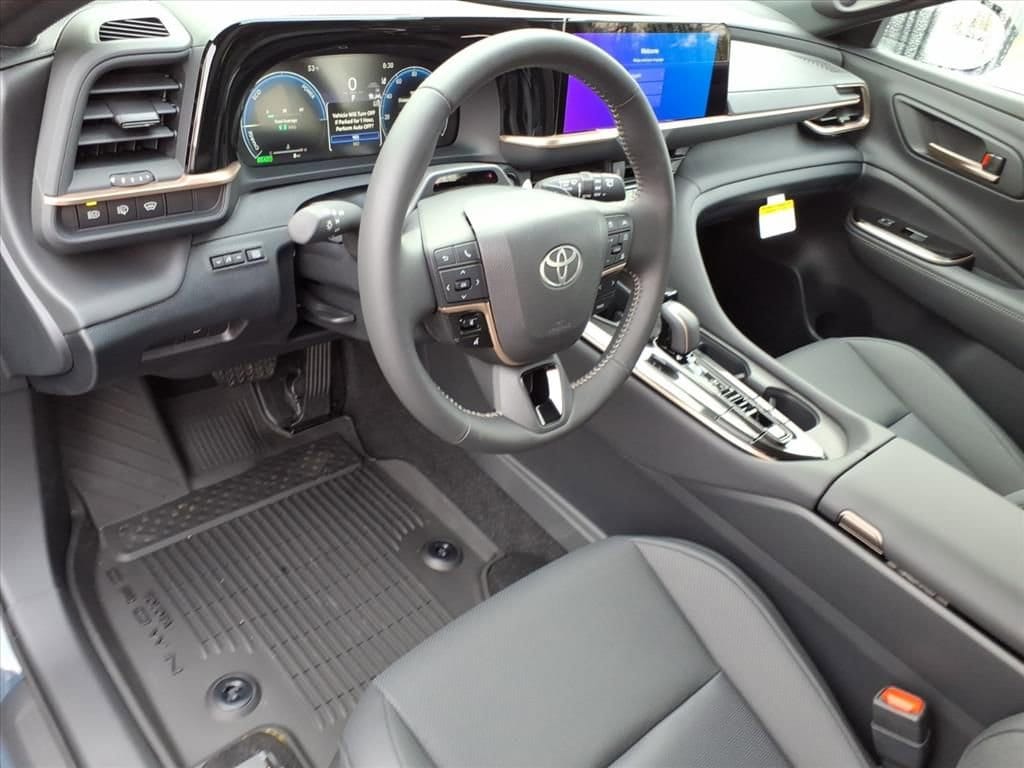 New 2025 Toyota Crown Signia Limited SUV