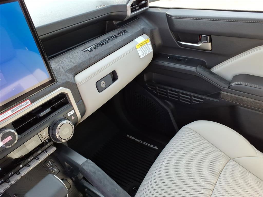 2026 Toyota Tacoma Limited - Photo 18