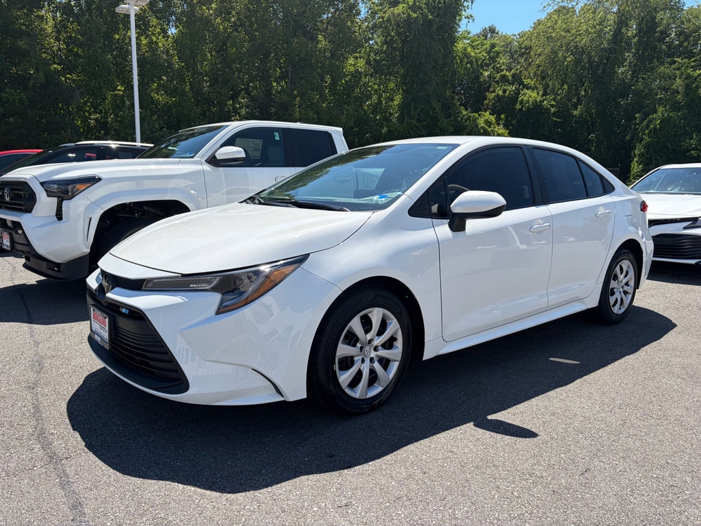 2024 Toyota Corolla LE CVT's photo